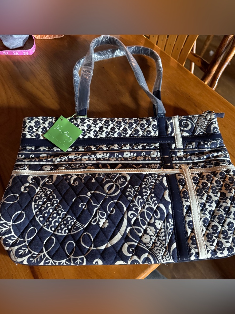 Vera Bradley Zippidy Tote Twirly Birds
Navy Blue & White Tote Retired NWT